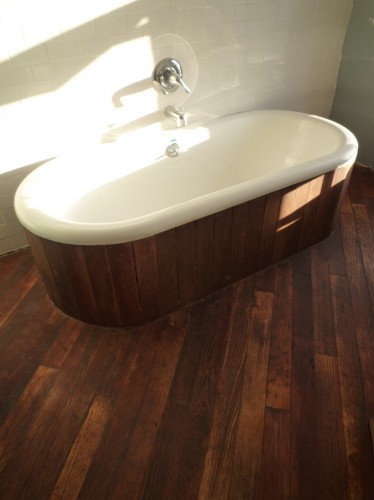 A bathtub Eco Brooklyn crafted from salvaged materials
